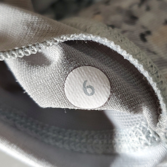 Lululemon Flow Y Bra IV
Petite Fleur Silver Spoon - Picture 7 of 9